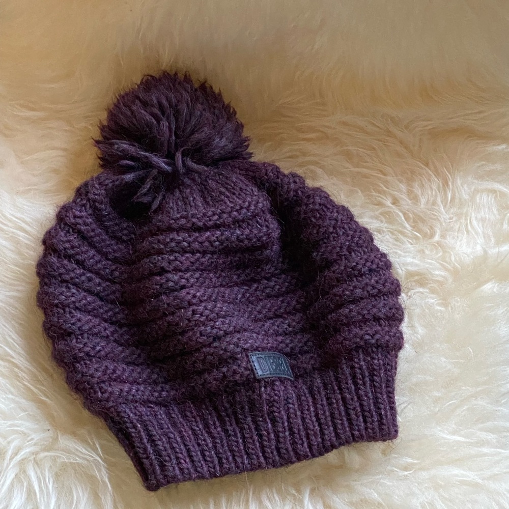 DIESEL POM POM WINTER HAT